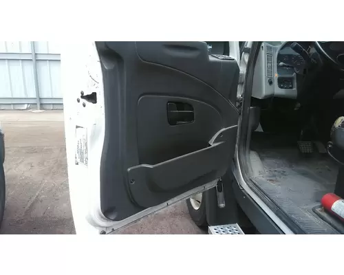 INTERNATIONAL TERRASTAR DOOR ASSEMBLY, FRONT