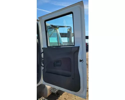 INTERNATIONAL TERRASTAR Door Assembly, Front