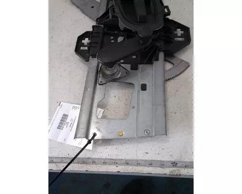 INTERNATIONAL TERRASTAR Door Window Regulator