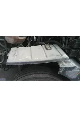 INTERNATIONAL TERRASTAR FENDER, SPLASH SHIELD/GUARD