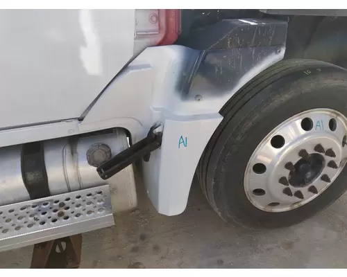 INTERNATIONAL TERRASTAR FENDER EXTENSION