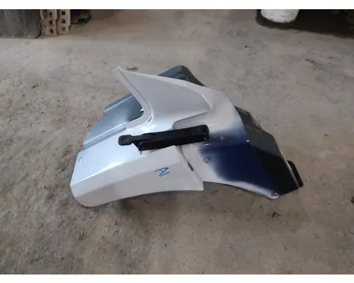 INTERNATIONAL TERRASTAR FENDER EXTENSION