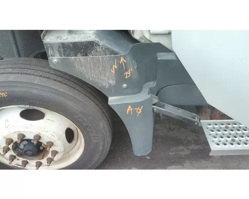 INTERNATIONAL TERRASTAR FENDER EXTENSION