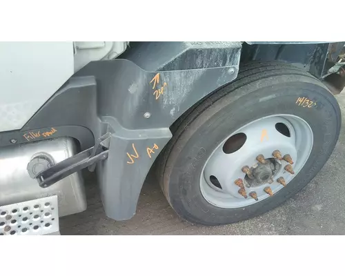 INTERNATIONAL TERRASTAR FENDER EXTENSION