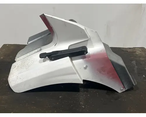 INTERNATIONAL TERRASTAR Fender Extension