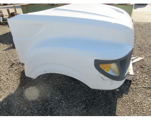 INTERNATIONAL TERRASTAR Hood