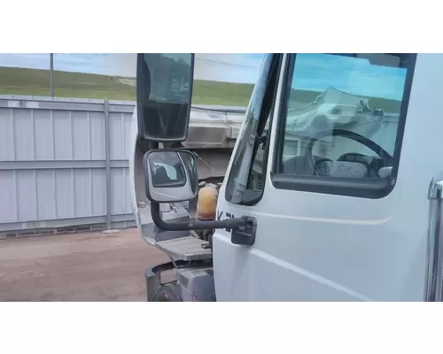 INTERNATIONAL TERRASTAR MIRROR ASSEMBLY CABDOOR