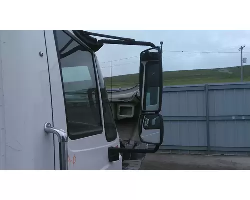 INTERNATIONAL TERRASTAR MIRROR ASSEMBLY CABDOOR