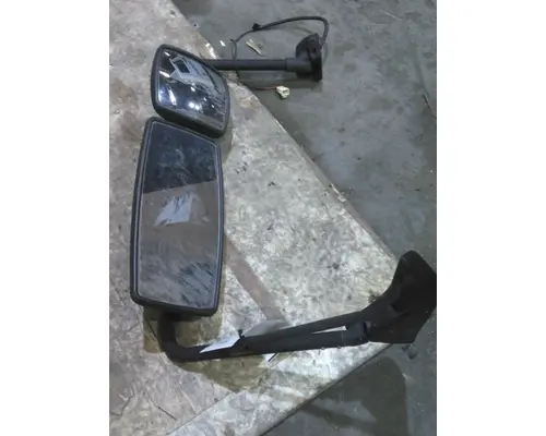 INTERNATIONAL TERRASTAR MIRROR ASSEMBLY CABDOOR