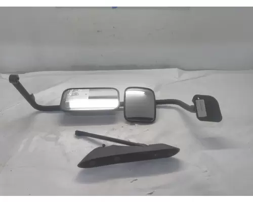 INTERNATIONAL TERRASTAR Mirror (Side View)