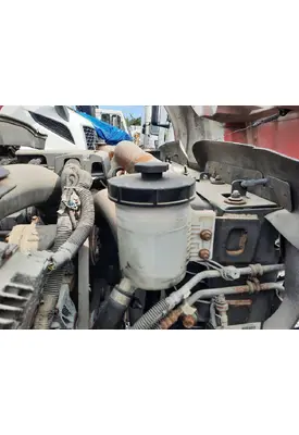 INTERNATIONAL TERRASTAR POWER STEERING RESERVOIR