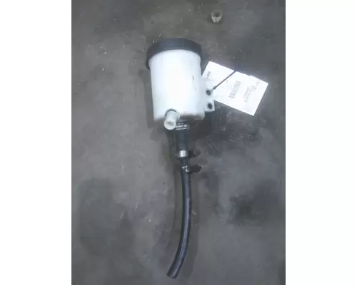 INTERNATIONAL TERRASTAR POWER STEERING RESERVOIR