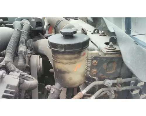 INTERNATIONAL TERRASTAR POWER STEERING RESERVOIR