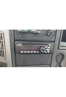 INTERNATIONAL TERRASTAR RADIO AM/FM/CD