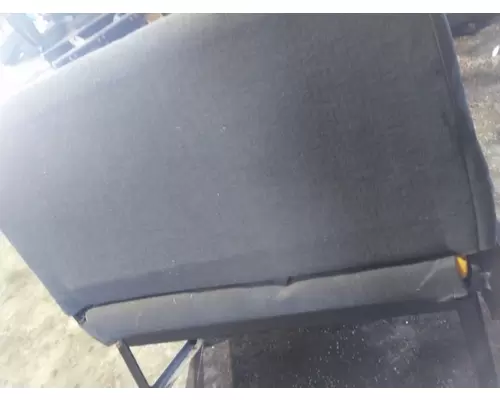 INTERNATIONAL TERRASTAR SEAT, FRONT