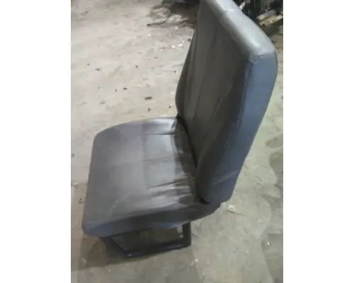 INTERNATIONAL TERRASTAR SEAT, FRONT