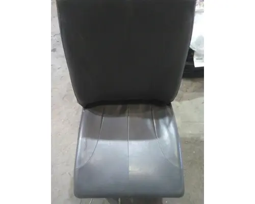 INTERNATIONAL TERRASTAR SEAT, FRONT