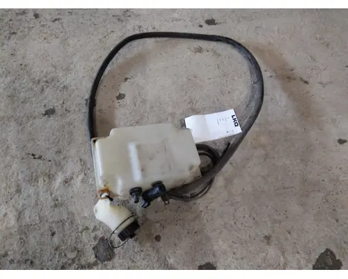INTERNATIONAL TERRASTAR WINDSHIELD WASHER RESERVOIR