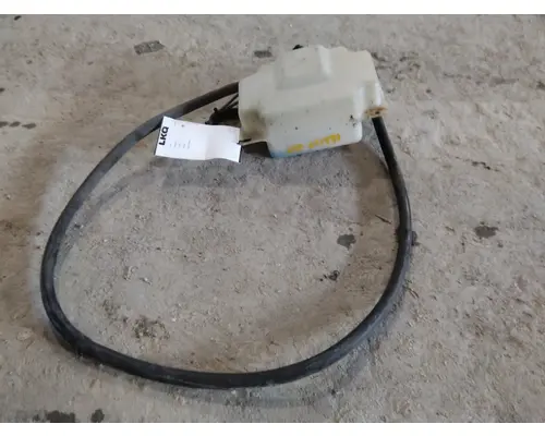 INTERNATIONAL TERRASTAR WINDSHIELD WASHER RESERVOIR