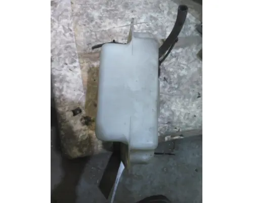 INTERNATIONAL TERRASTAR WINDSHIELD WASHER RESERVOIR