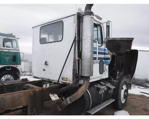 INTERNATIONAL TRANSTAR 4300 Cab Clip