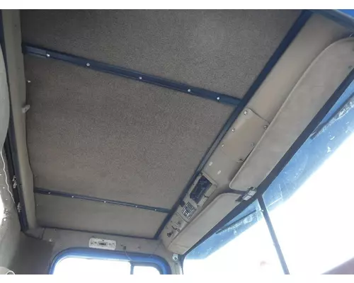 INTERNATIONAL TRANSTAR 4300 Cab Clip