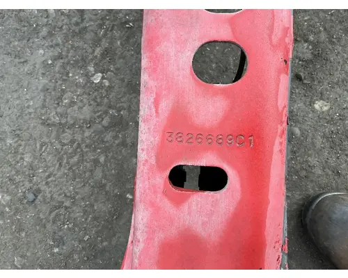 INTERNATIONAL TranStar 8600 Crossmember