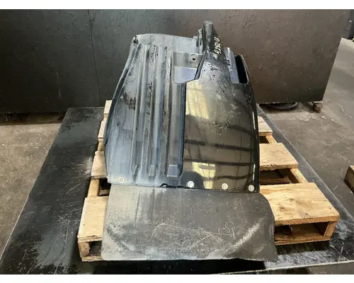 INTERNATIONAL TranStar 8600 Fender Extension