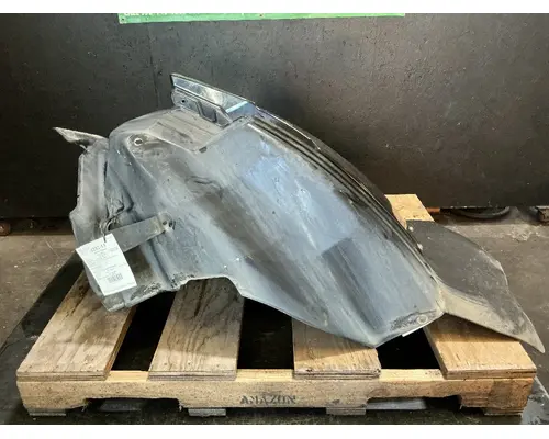 INTERNATIONAL TranStar 8600 Fender Extension