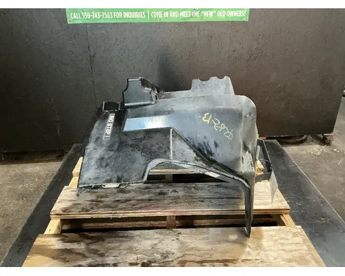 INTERNATIONAL TranStar 8600 Fender Extension