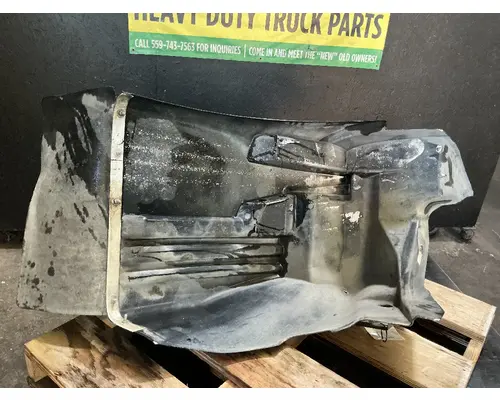 INTERNATIONAL TranStar 8600 Fender Extension