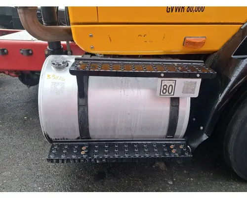 INTERNATIONAL TranStar 8600 Fuel Tank