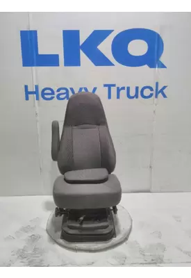 INTERNATIONAL UNIVERSAL Seat, Front