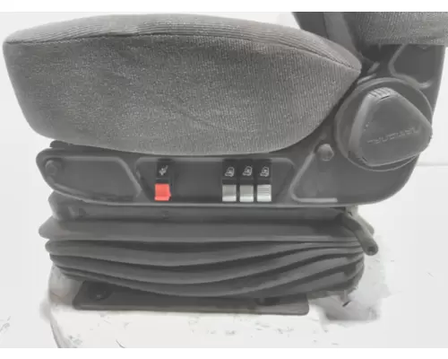 INTERNATIONAL UNIVERSAL Seat, Front
