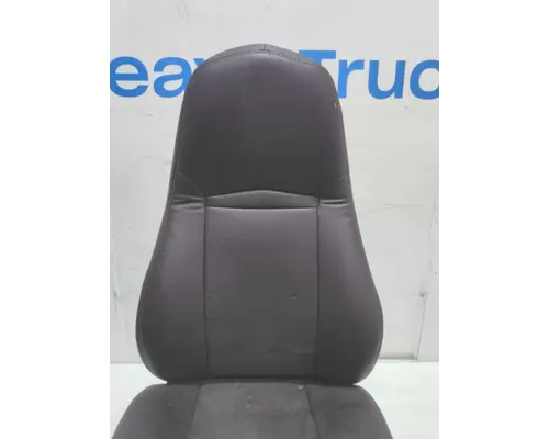 INTERNATIONAL UNIVERSAL Seat, Front