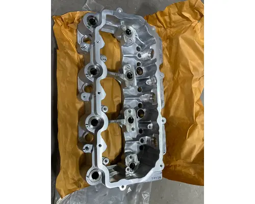 INTERNATIONAL VT 275 Valve Cover