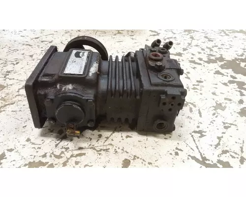 INTERNATIONAL VT365 Air Compressor