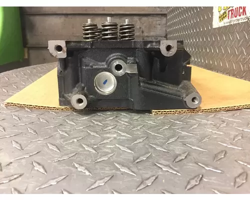 INTERNATIONAL VT365 Cylinder Head