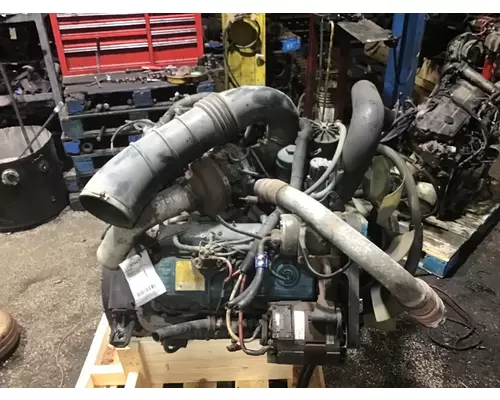 INTERNATIONAL VT365 Engine Assembly