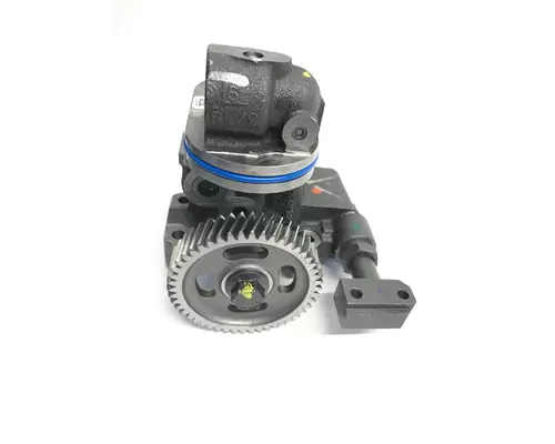 INTERNATIONAL VT365 Oil Pump