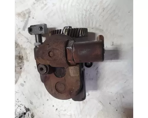 INTERNATIONAL VT365 Oil Pump