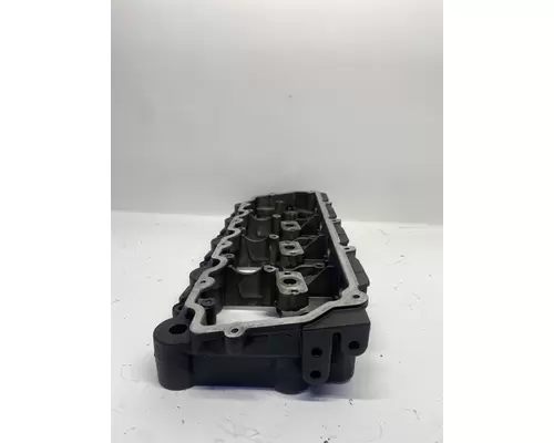 INTERNATIONAL VT365 Valve Cover