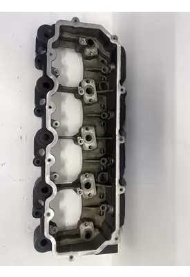 INTERNATIONAL VT365 Valve Cover