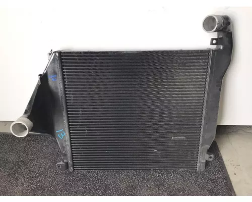 INTERNATIONAL WorkStar 7300 Charge Air Cooler