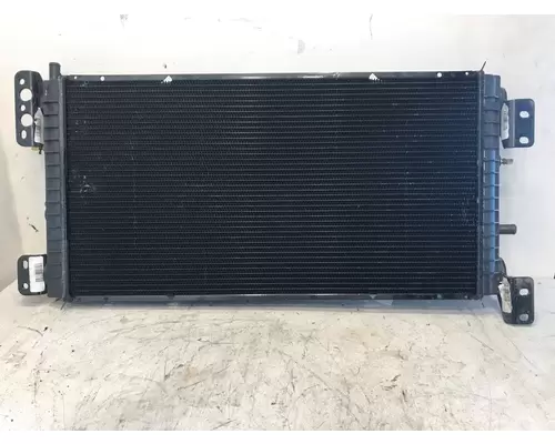 INTERNATIONAL WorkStar 7300 Radiator