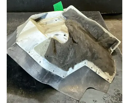 INTERNATIONAL WorkStar 7400 Fender Extension