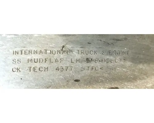 INTERNATIONAL WorkStar 7400 Fender Extension