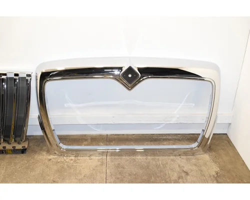 INTERNATIONAL WorkStar 7400 Grille