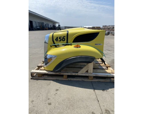 INTERNATIONAL WorkStar 7400 Hood