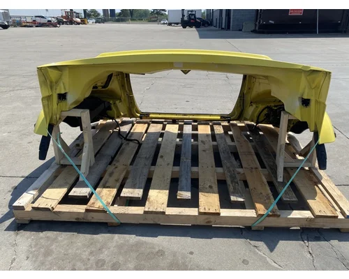 INTERNATIONAL WorkStar 7400 Hood